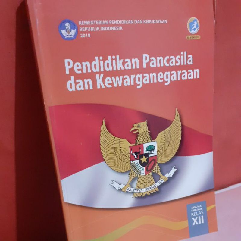 

Pendidikan Pancasila dan Kewarganegaraan Kls 3 SMA