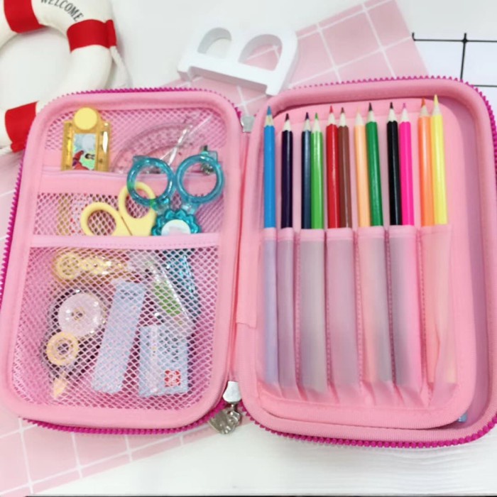 

KOTAK PENSIL 3D HARDCASE CASE HELLO KITTY MELODY BOY SEPERTI SMIGGLE