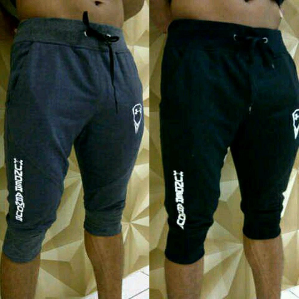 BEST  celana pendek Training  Under Armour  NEW