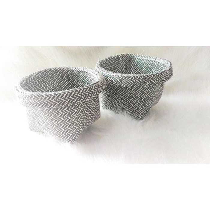 POT PLASTIK ANYAMAN/KERANJANG ANYAMAN/POT PLASTIK/POT BUNGA