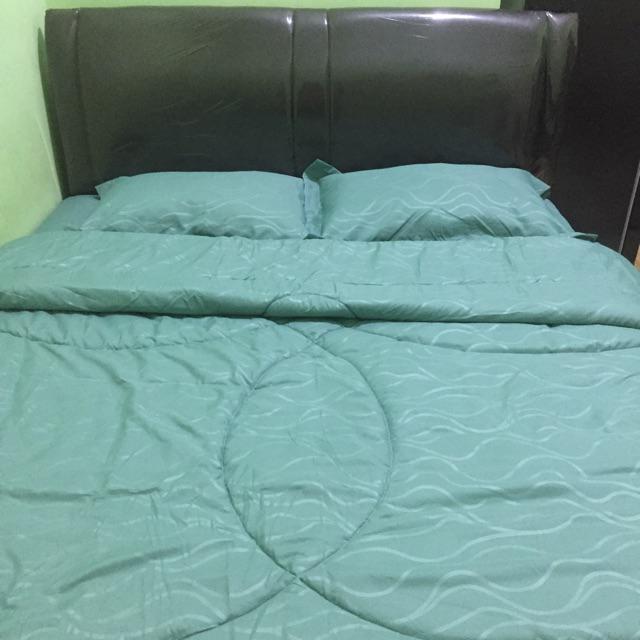 Kendra - Bedcover Set 160x200 Queen Tinggi 30 Cm Flat Polos Jacquard Hotel Friamart ( Bed Cover )