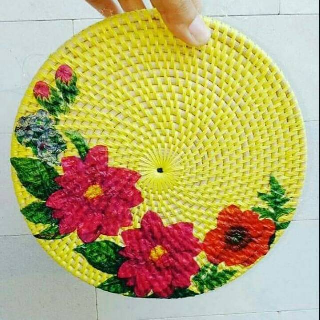 

Tas rotan lukis