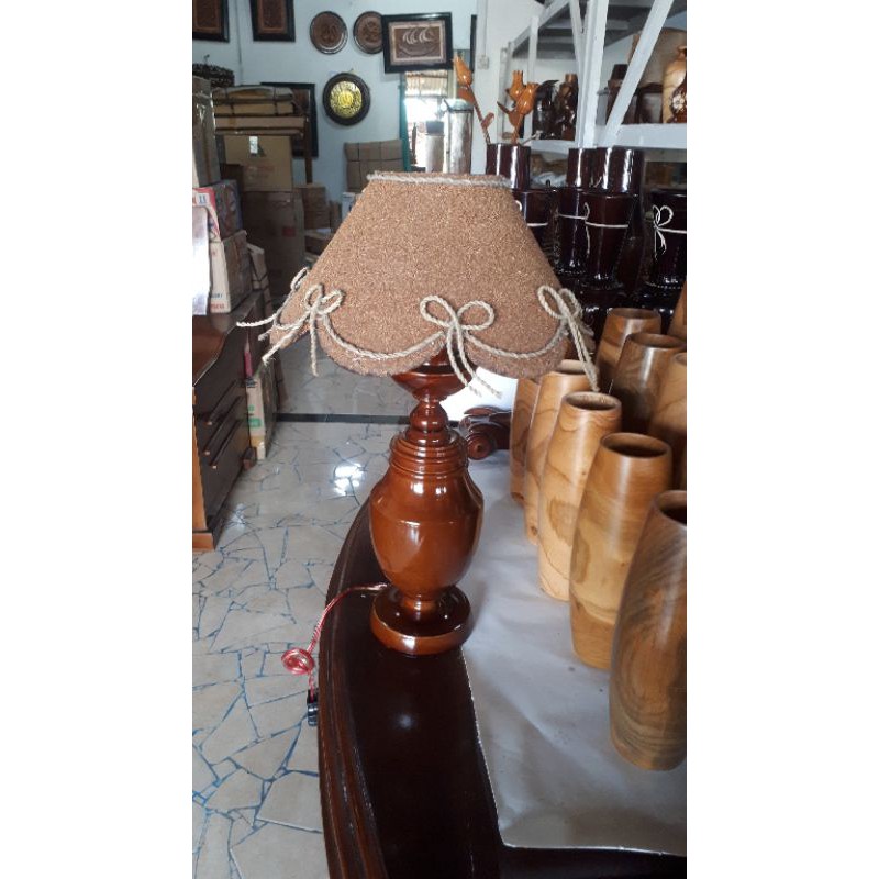 lampu.hias.lampu.tidur.lampu.sudut.atas.meja.dari.kayu.jati