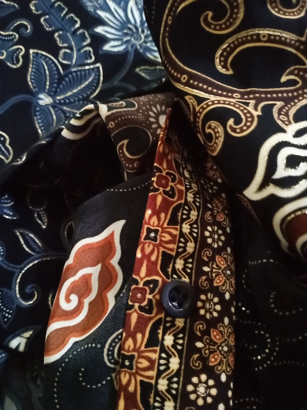 Flike Store - Kemeja Batik Tangan Panjang Motif Awan Peteng