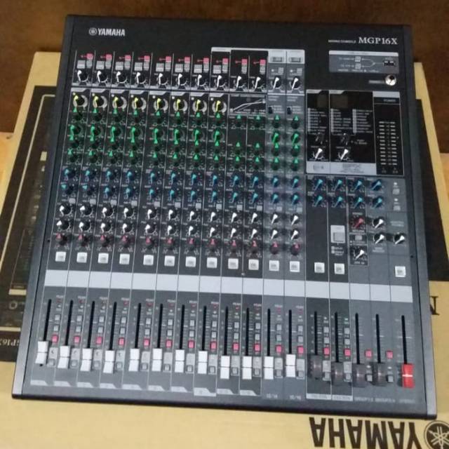 MIXER YAMAHA MGP 16X