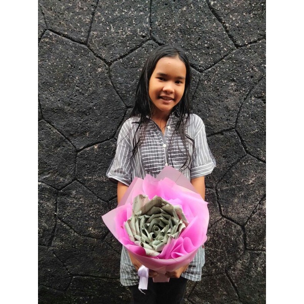 

Buket uang asli murah. money Bouquet. BUKET LAMARAN. hadiah wisuda. hadiah ulang tahun