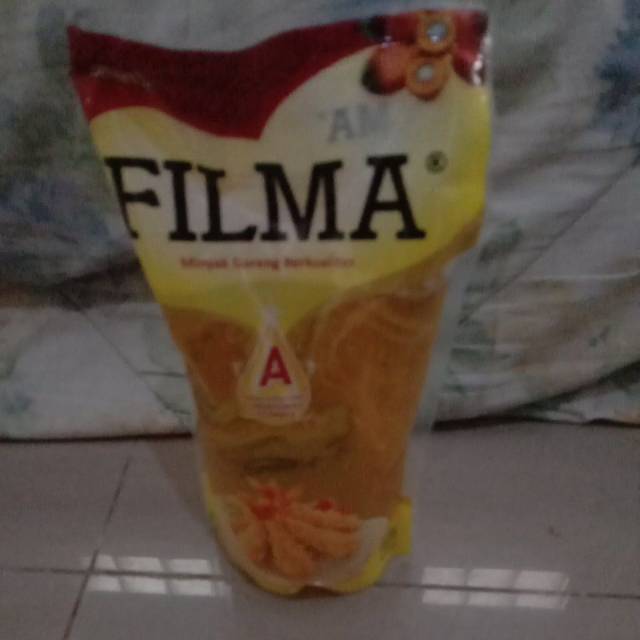 

Minyak goreng kemasan
