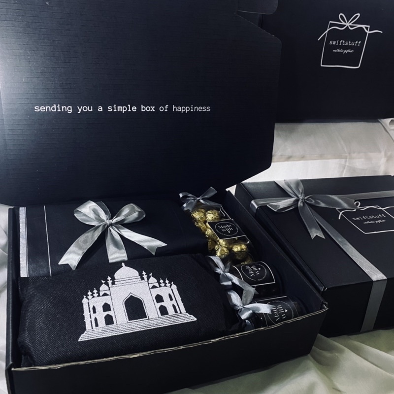 

GIFT BOX HAMPERS ELEGAN KADO HADIAH BLACK SERIES WISUDA BIRTHDAY WEDDING IDUL FITRI