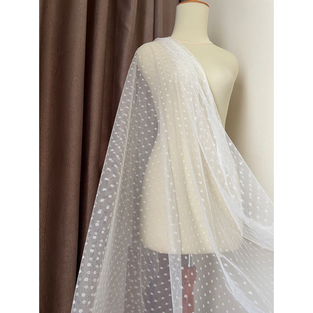 Bahan Kain Tile Tille Tule Tulle Dot Dotty Warna Putih Tulang Broken White