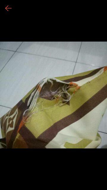 Sprei Resleting Polkadot Chanel Terlaris Termurah King 180x200