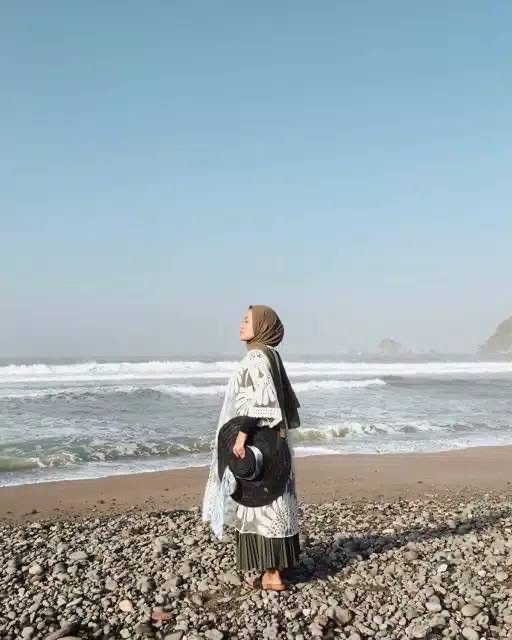 Outer / luaran bordir premium /baju pantai/ luaran pantai / cardigan pantai - sunflower