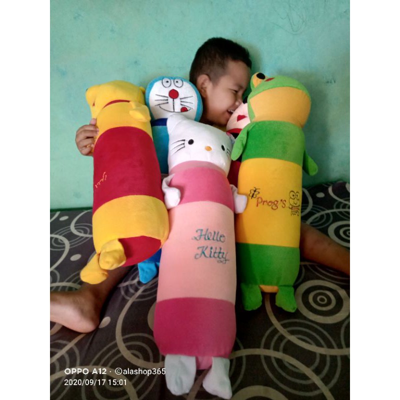 Guling  Boneka Karakter
