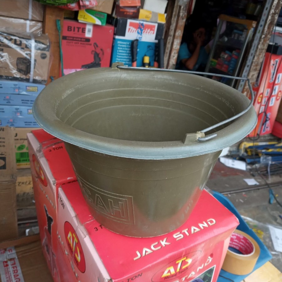 Ember cor ember adukan ember plastik kecil