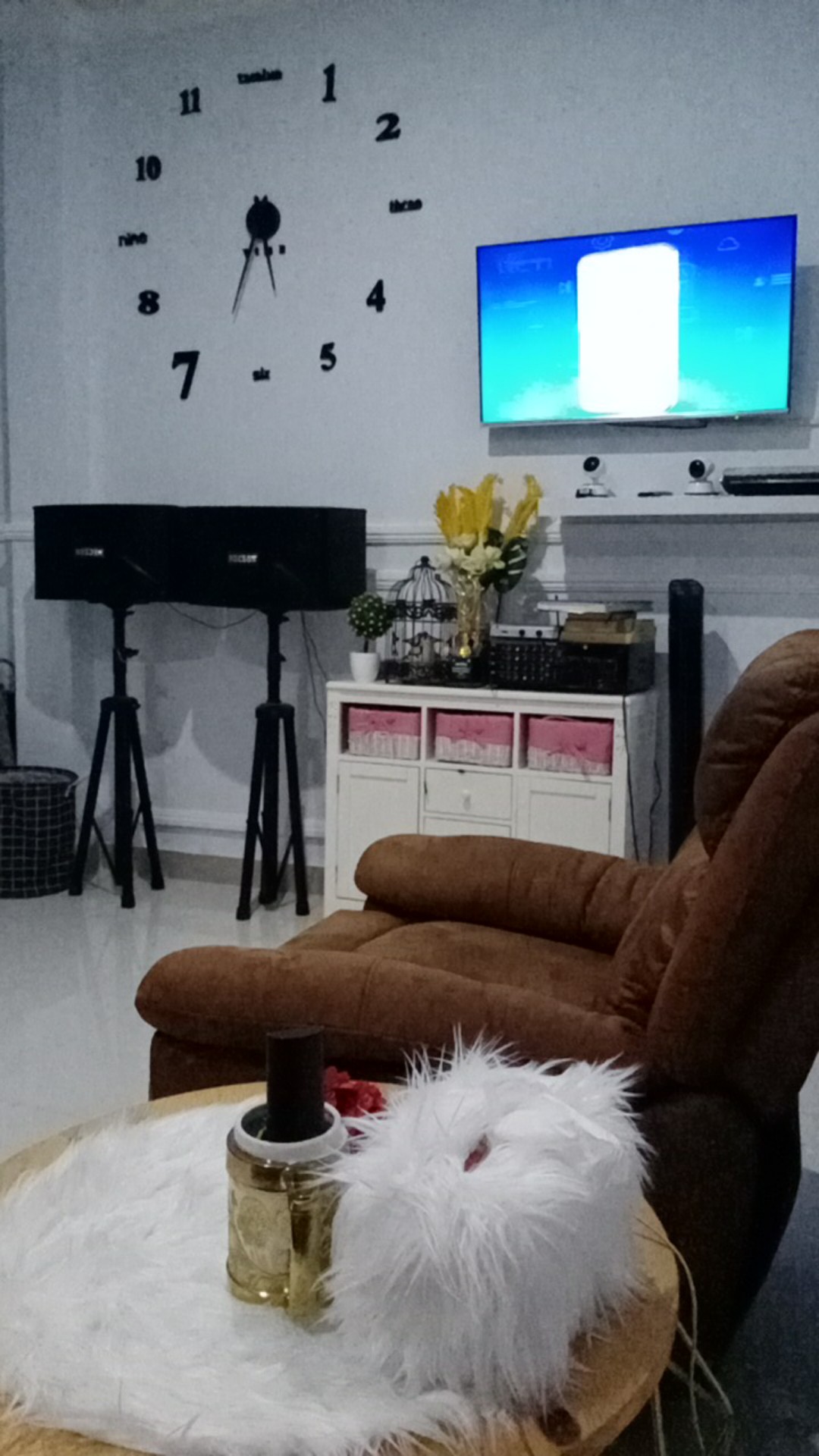 Cover Tissue Bulu Korea