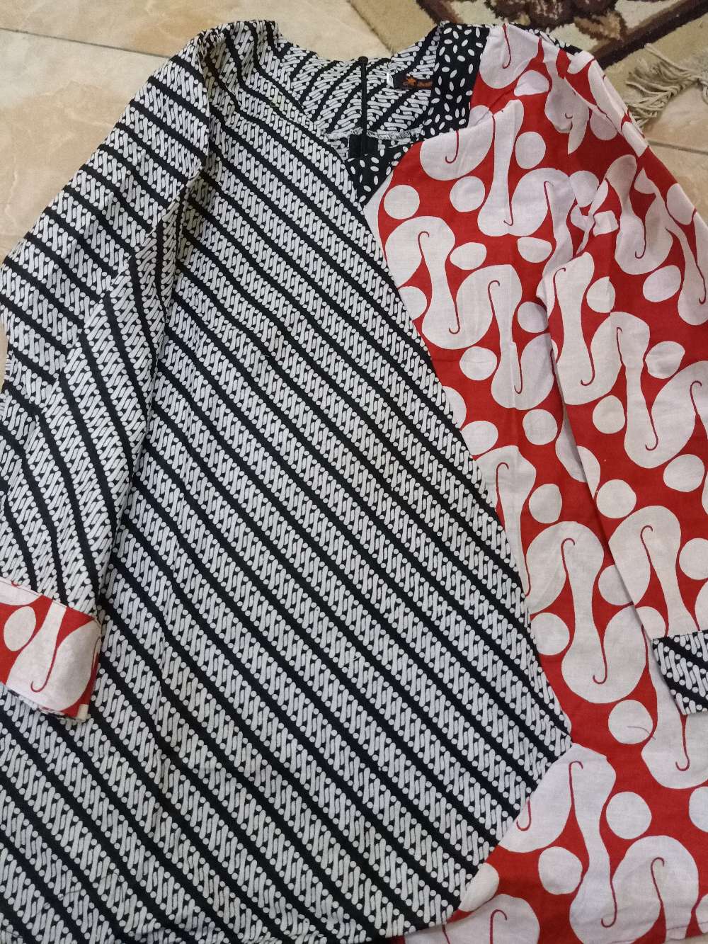 Blus Andara Atasan Baju Batik Wanita Kerja Kantor Modern..