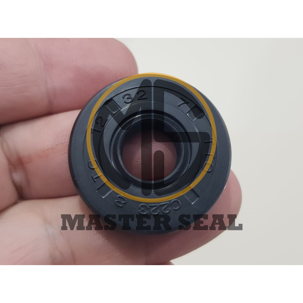 OIL SEAL TC 12 32 7 . TC 12 X 32 X 7 NBR TAIWAN