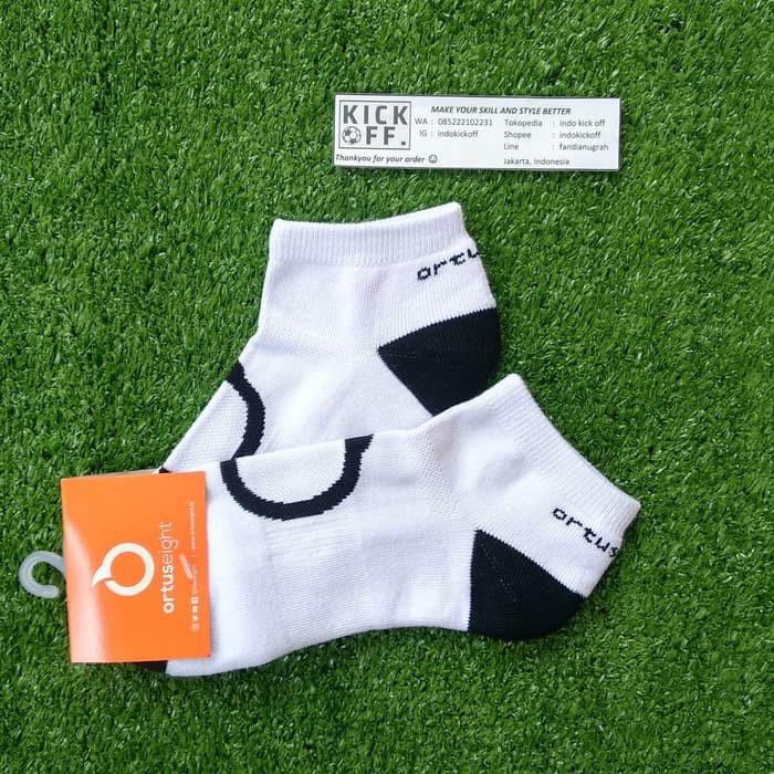 KAOS KAKI SEKOLAH/ KAOS KAKI OLAHRAGA ORTUSEIGHT RAPID SOCKS A - WHITE