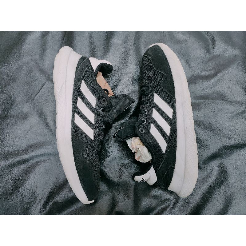 Sepatu Running Adidas Archivo Black White Second Made In Indonesia