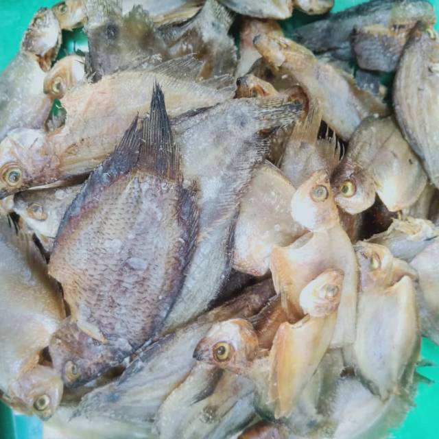 

Ikan asin: sepat kecil