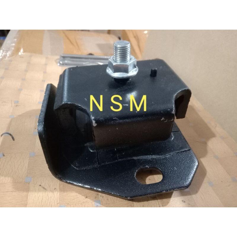 PANGKON MESIN / ENGINE MOUNTING  ISUZU ELF NKR66 /NKR71/NMR71  ISUZU LOKAL DOMESTIC