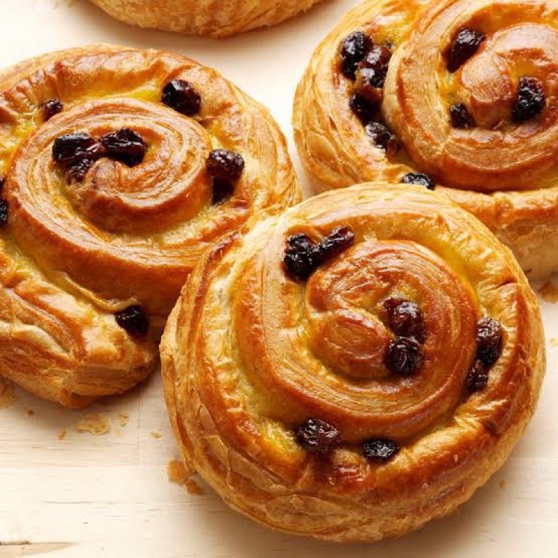 

RAISIN ROLL PASTRY FRESH OR FROZEN