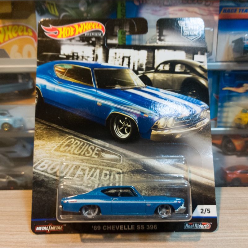 HOT WHEELS 69 CHEVELLE SS 396 - CRUISE BOULEVARD - PREMIUM