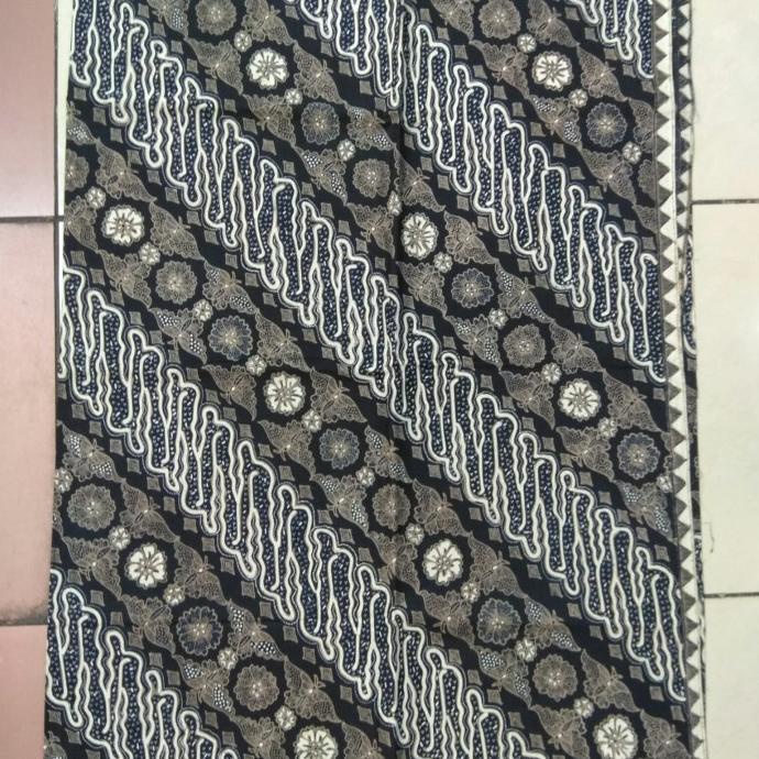 Kain Batik Solo Tulis Motif Klasik dan Unik Gusbatik