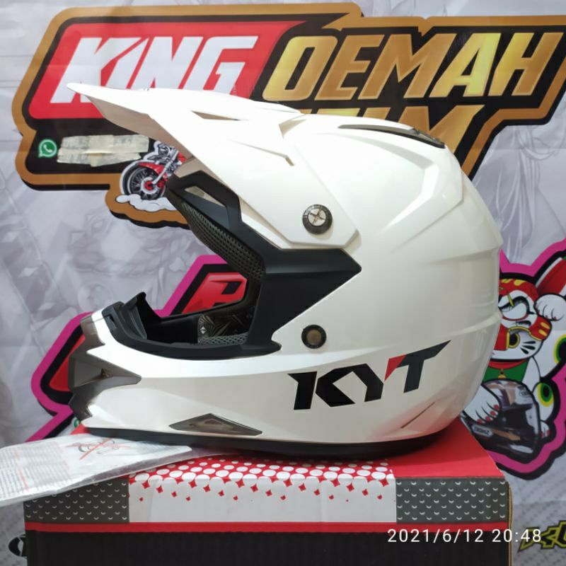 HELM KYT CROSS OVER SOLID WHITE HELM CROSS HELM TRAIL HELM TOURING GANTENG FULL BOX 2KG