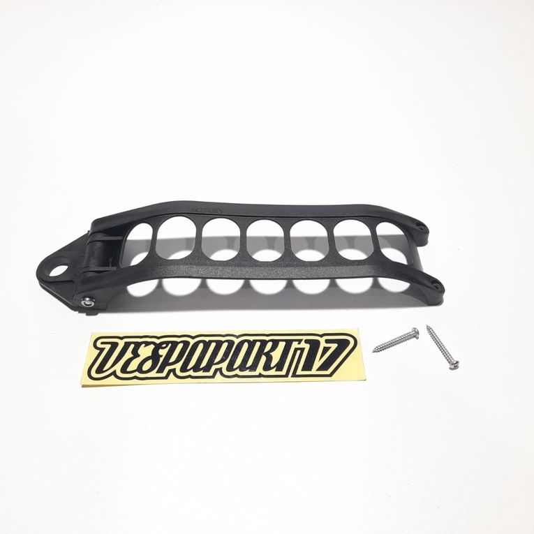 Breket knalpot racing vespa accerbis