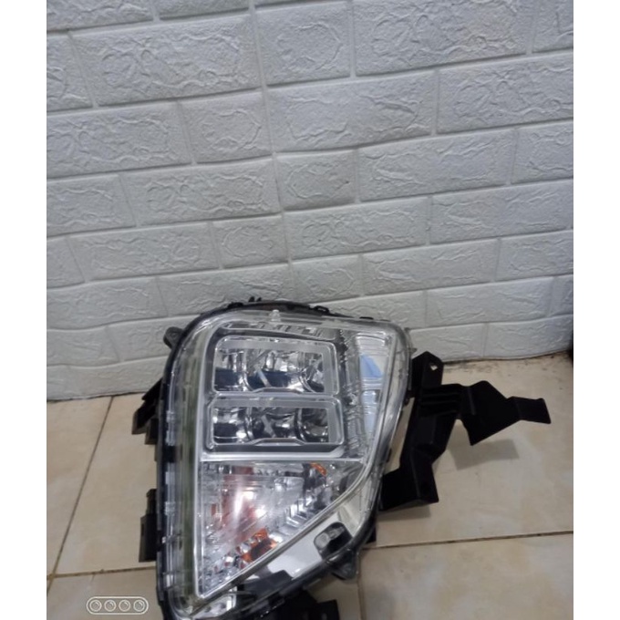 headlamp lampu depan Mitsubishi Xpander led original