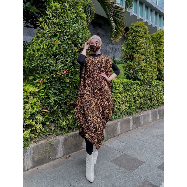 kaftan batik asimetris