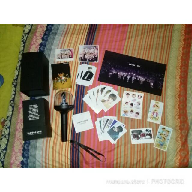 ( PRELOVED ) Nable Bong / Wanna One Lightstick / Wanna One Official Lightstick ( FREE GIFT )