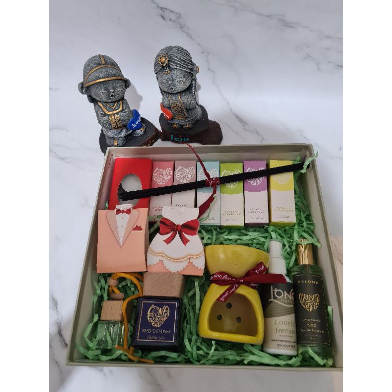 

paket wedding present lona essential