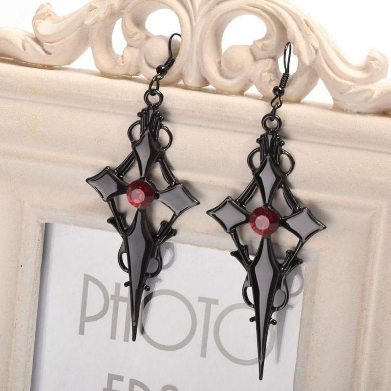 Anting Tusuk Gantung Bentuk Salib Aksen Zircon Merah / Hitam Gaya Retro / Klasik / Goth Punk Untuk Wanita