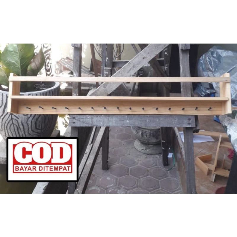 rak bumbu / rak bumbu kayu / rak bumbu kayu minimalis / rak bumbu tempel dinding / rak serbaguna