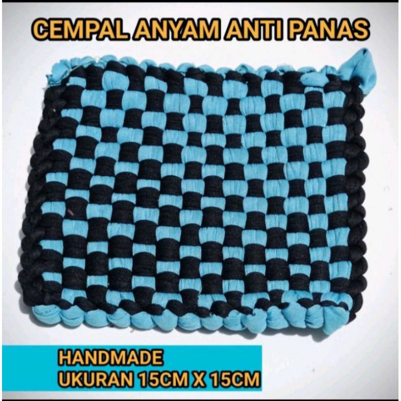 LOVE STORY CEMPAL ANYAM TEBAL ANTI PANAS 15 X 15 CM TATAKAN PANCI / ALAS PANCI