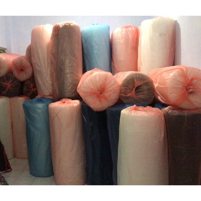 

Bubble Wrap berat 3kg(J&T) Rol hitam putih / Bubble Pelapis Packing / Tambahan Packing Bubble wrap