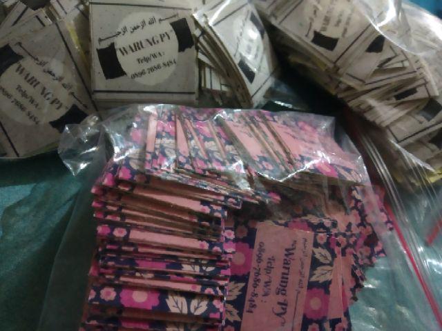 Stiker Label Dengan Variasi Ukuran