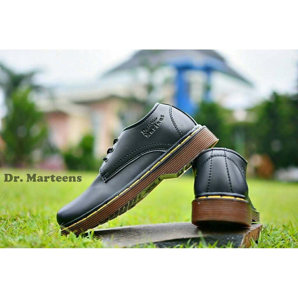 DR. MARTENS LOW / SEPATU KULIT SEMI BOOTS PRIA KEREN MURAH BERKUALITAS