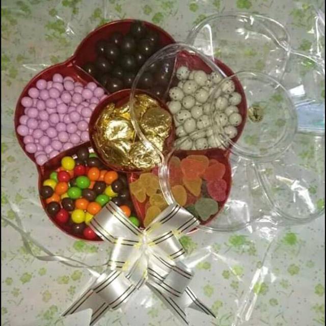 

Parsel cokelat toples bunga