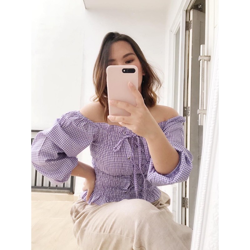 lala korean top / top korea / square neck top / baju kerut / square neck blouse