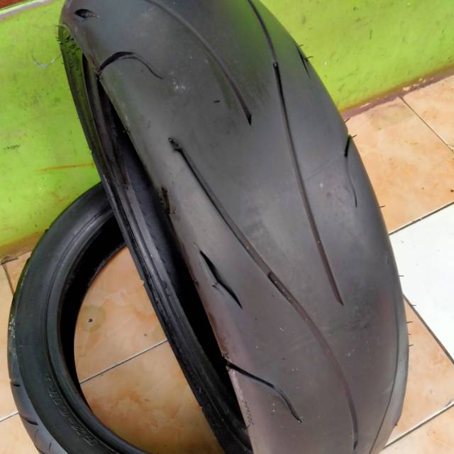ban second ring 150/60,17,merk zeneos,,untuk motor sport