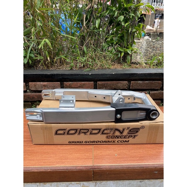 SWING ARM GORDON PNP KLX 150 ALLOY