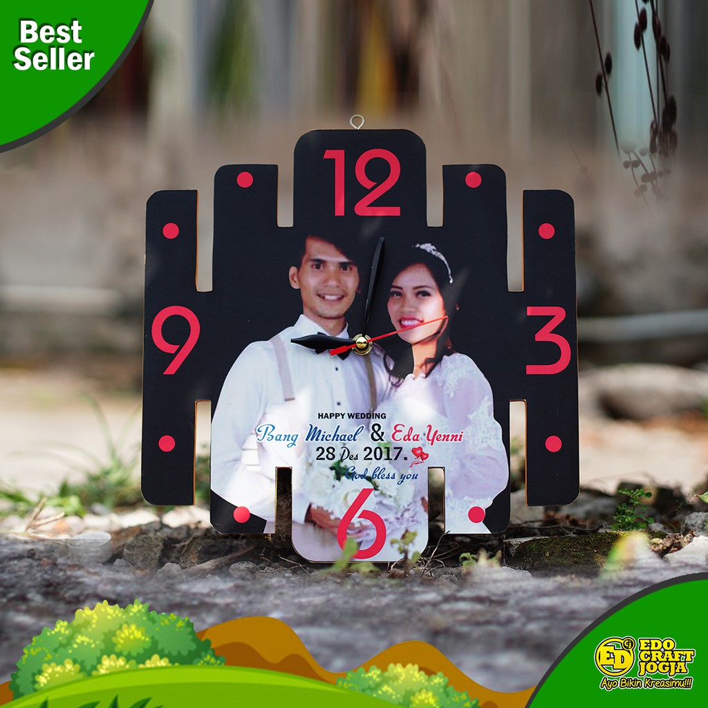 Jam dinding kayu vintage frame foto kado unik lucu costum