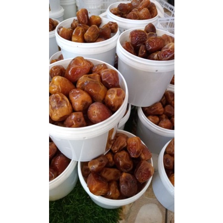 

Kurma Sukari berat 900gr