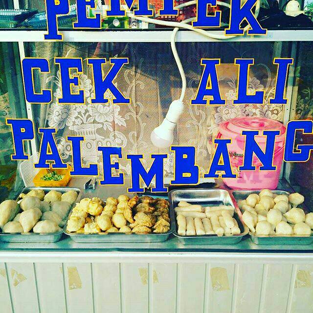 

Pempek cek ali