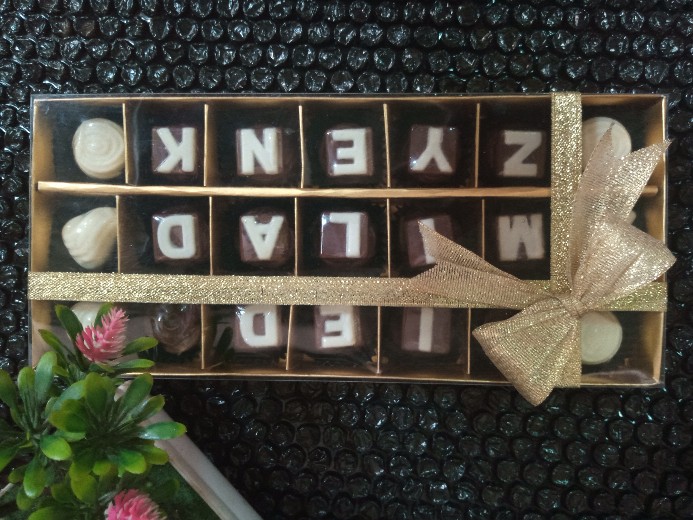 Box Sekat 21 - 7x3 Sekat 21 - Sudah Jadi Box + Mika