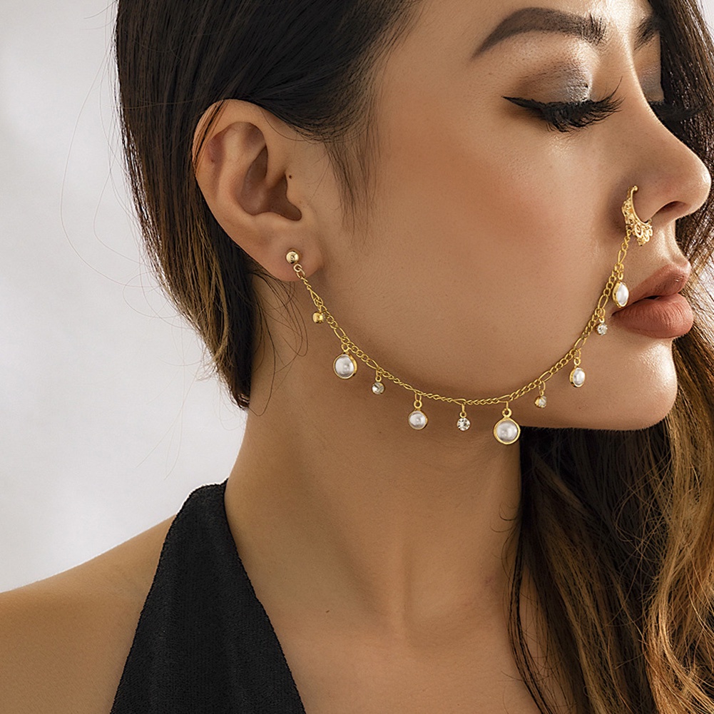 Anting Hidung / Telinga Model Klip On Tanpa Tindik Desain Bulan Imitasi