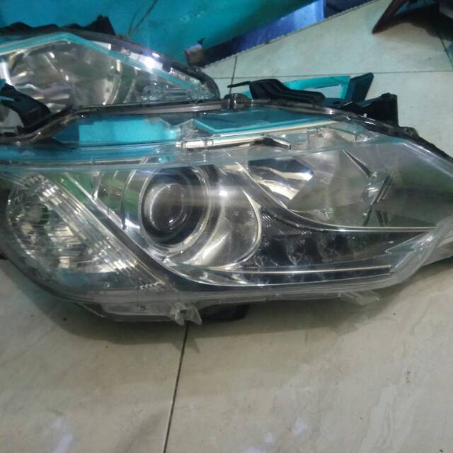 Headlamp Lampu depan Camry 2015 original