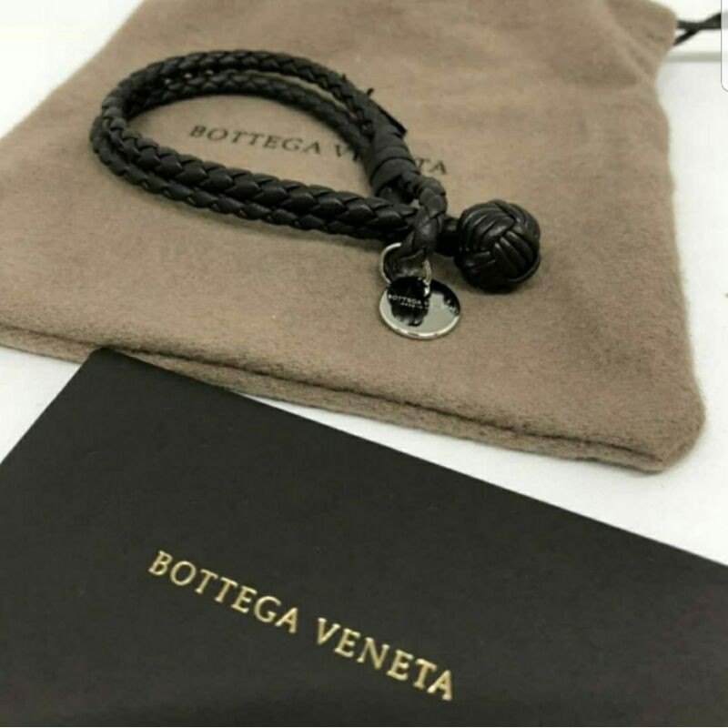 gelang pria B venneta bahan kulit asli + box